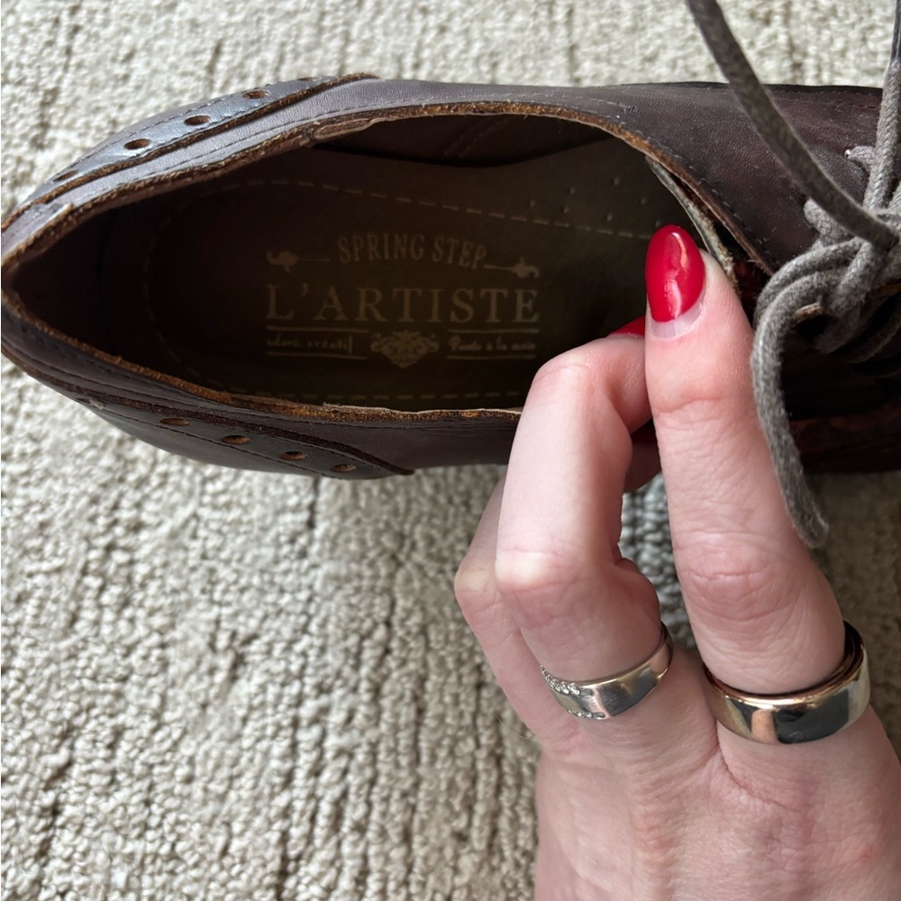 Size 38 L’artiste Brown and Red Lace Up Boots with Floral Design - Picture 3 of 4
